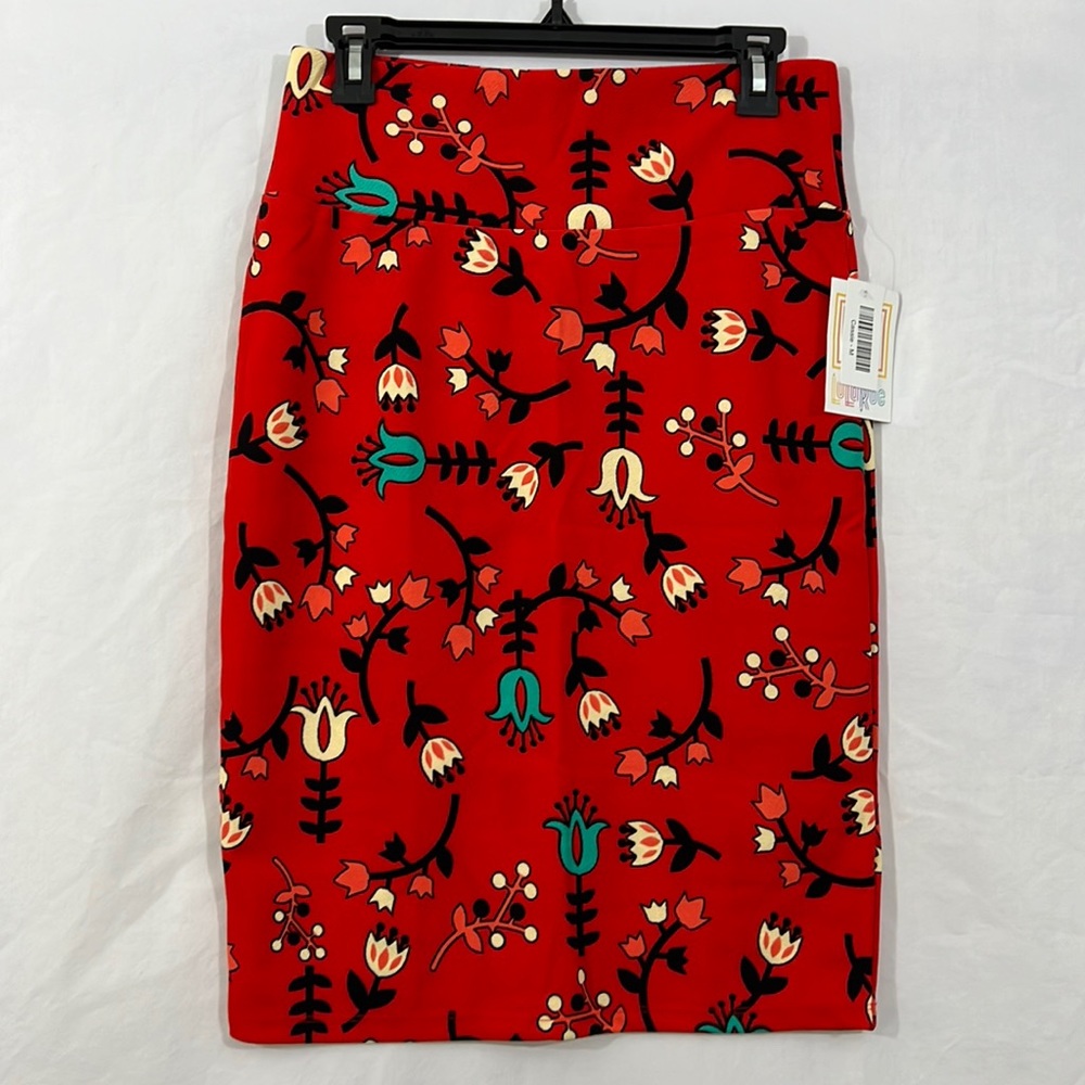 Brand new LulaRoe Cassie skirt size M